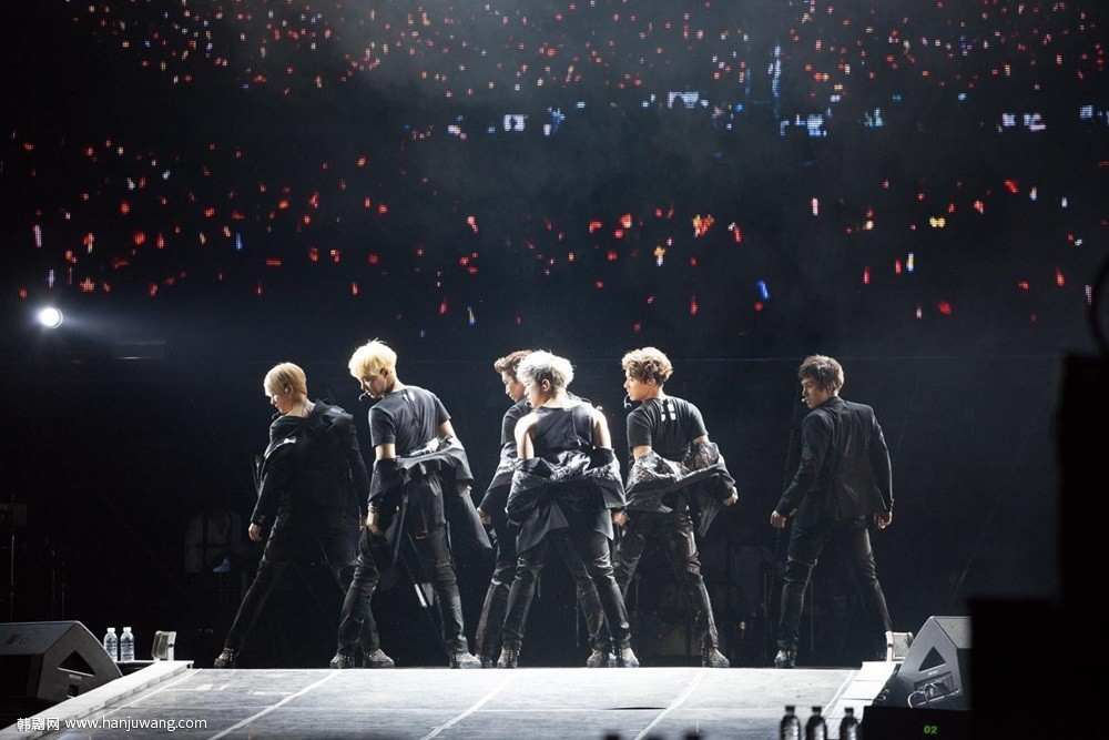 神话3D电影_SHINHWA LIVE 3D THE LEGEND CONTINUES收录花絮,影视