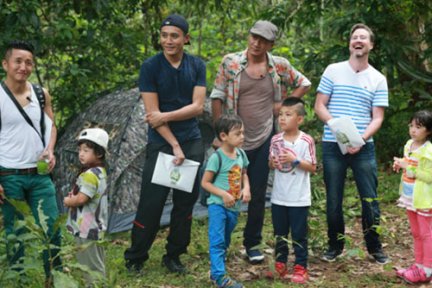 爸爸去哪儿丛林拍卖会天价抢冰淇淋 错听青蛙汁