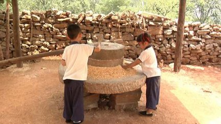 中国少年派嫚嫚大牛雨辰 邹城千年古村上九村